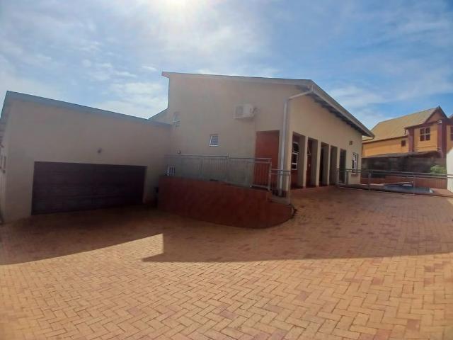 House for rent in Meer En See, UMhlathuze Municipality
