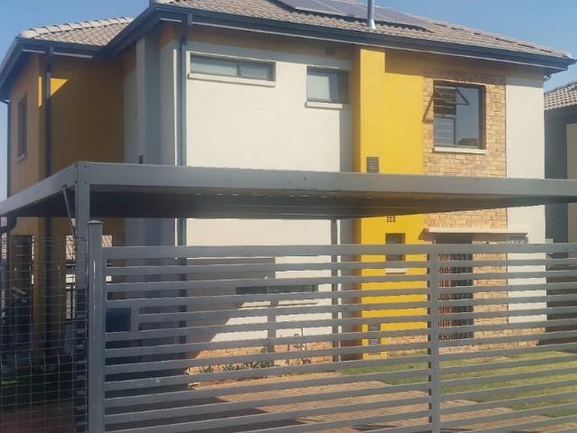 House for rent in Waterkloof, Gauteng
