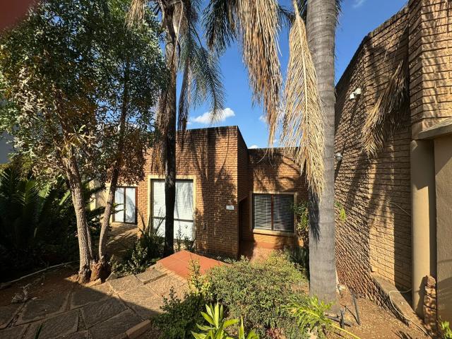 House for rent in Hartbeespoort Dam Nature Reserve, North West