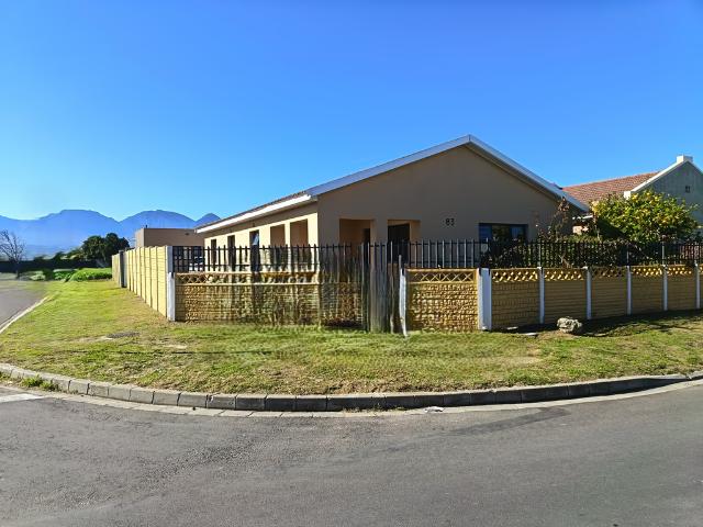 House for rent in Gordon's Bay, Western Cape