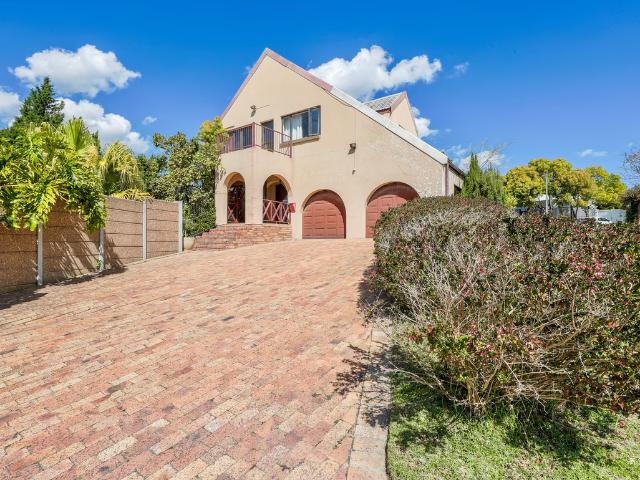 House for rent in Firgrove, Somerset West
