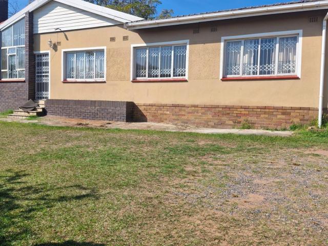 House for rent in Chatsworth, Kwazulu-natal
