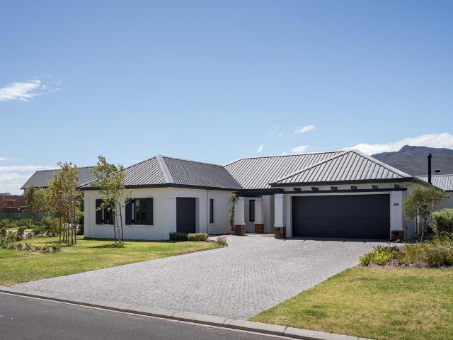House for rent in Onverwacht, Western Cape
