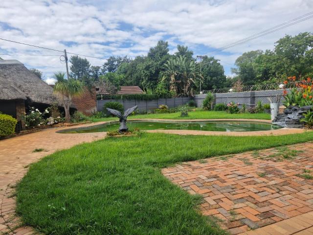 House for rent in Waterkloof, Gauteng