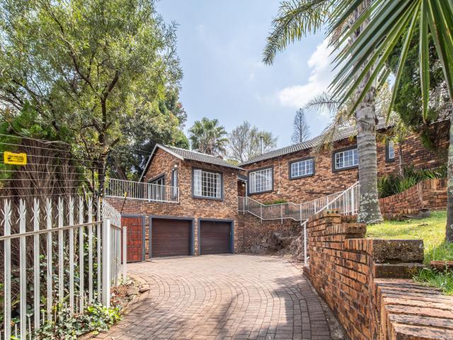 Apartment for rent in Breaunanda, Roodepoort