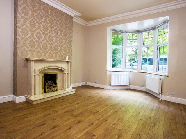 House for rent in Bradshaw, Lee Bank