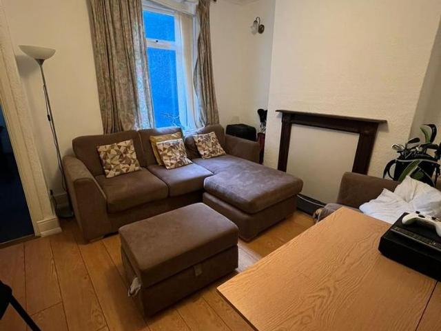 House for rent in Nangreaves, Wales