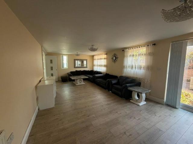 House for rent in Oldbrook, Milton Keynes
