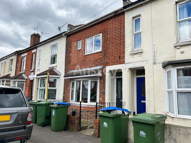 House for rent in The Polygon, City Of Southampton