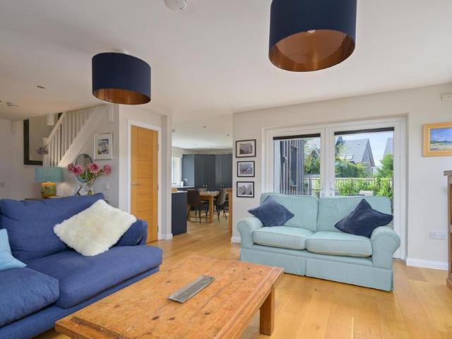 House for rent in Tullibardine, Scotland