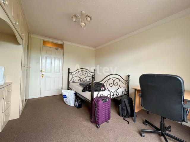 House for rent in The Polygon, City Of Southampton