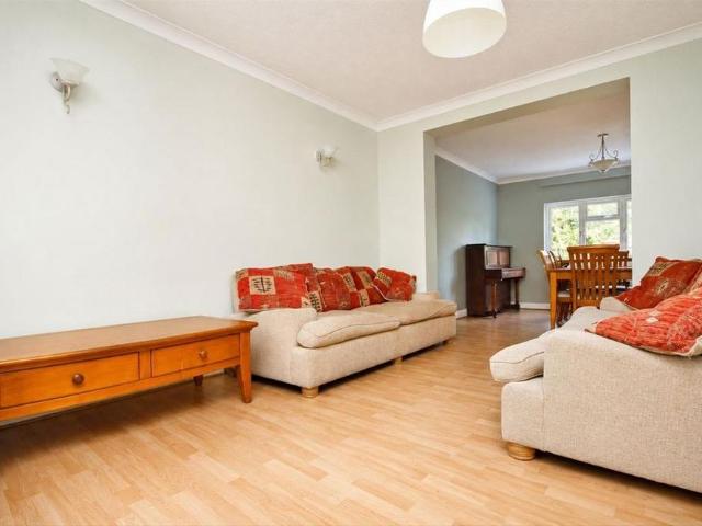 House for rent in London Borough of Hounslow, Greater London