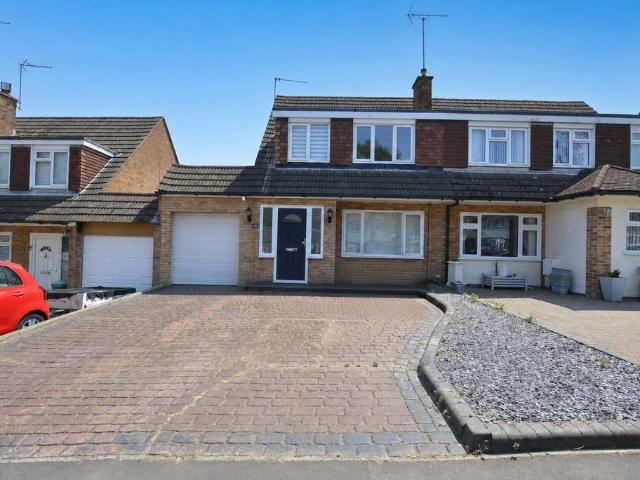 House for rent in Navestock Side, Essex