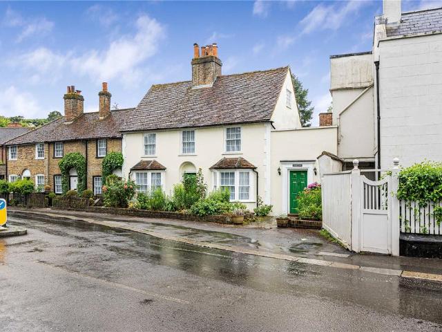 House for rent in High Barnet, Greater London