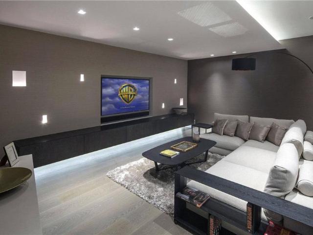 House for rent in Belsize Park, Greater London