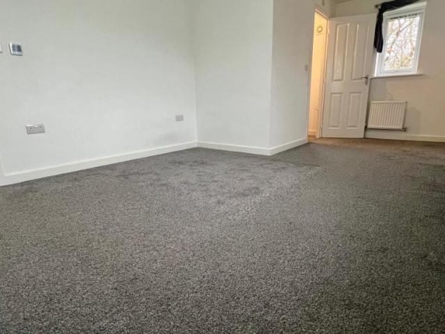 House for rent in Whitmore Park, West Midlands