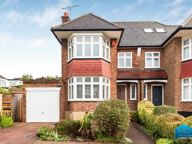 House for rent in Brunswick Park, Greater London