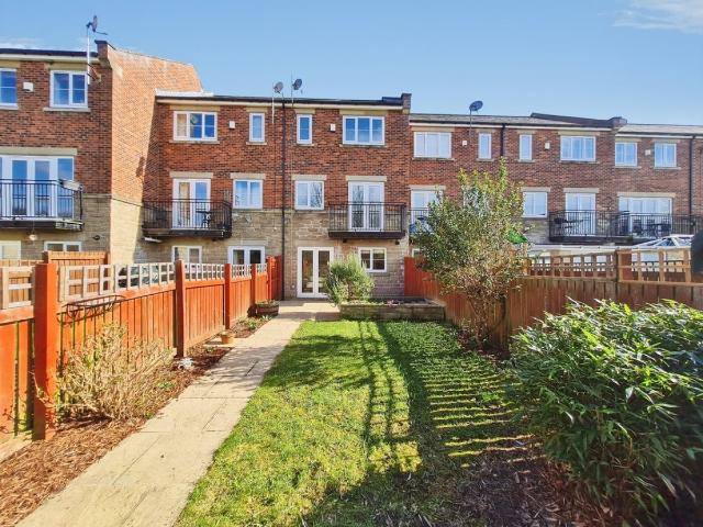House for rent in Farsley, West Yorkshire