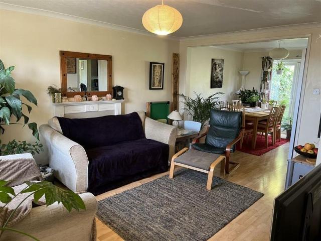 House for rent in Shinfield