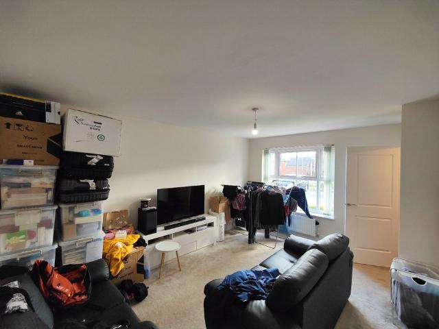 House for rent in Newton Hill, Wakefield