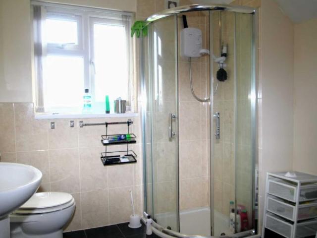 House for rent in Cowley Marsh, The Slade