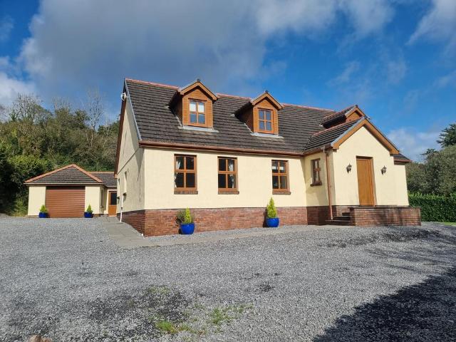 House for rent in Mynyddcerrig, Wales