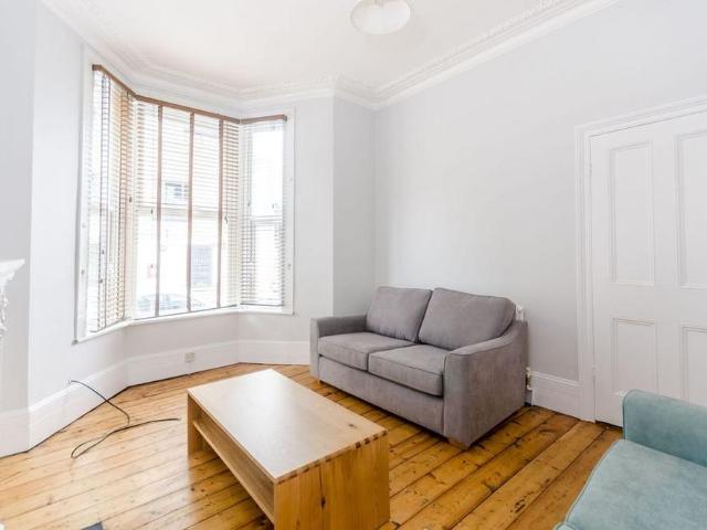 House for rent in Shacklewell, Greater London