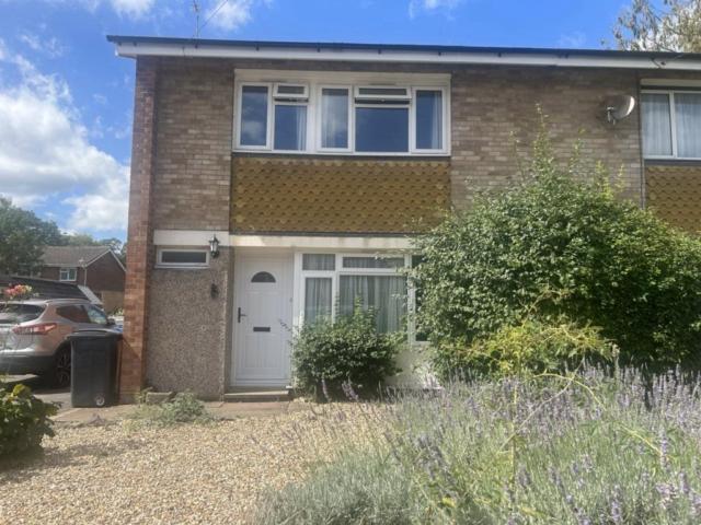 House for rent in Egham Wick, Row Town