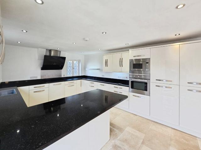 House for rent in Fole, Surrey