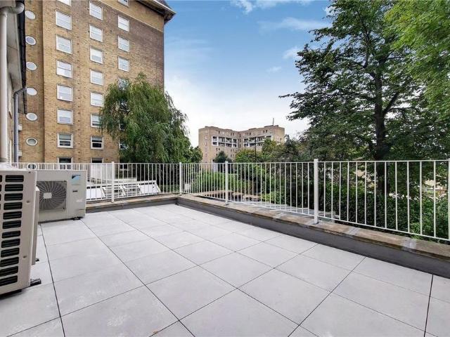 House for rent in Belsize Park, Cat Hill