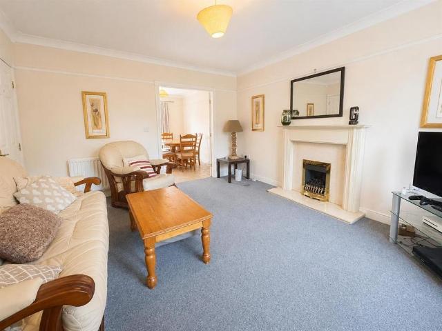 House for rent in Chapeltown, West Yorkshire