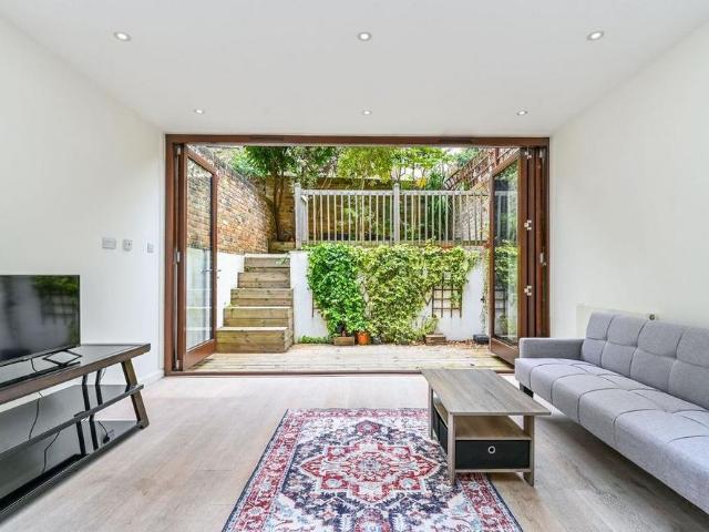 House for rent in Fitzrovia, Greater London