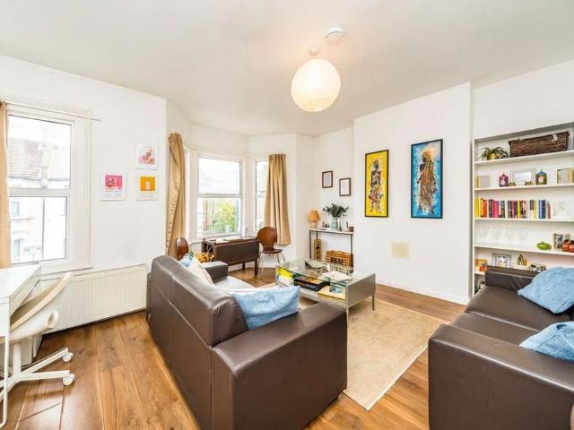House for rent in Harlesden, Greater London