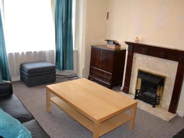 House for rent in Abbey Park, Barton In Fabis