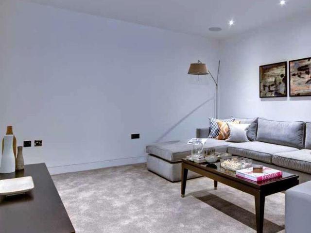 House for rent in North End, Greater London