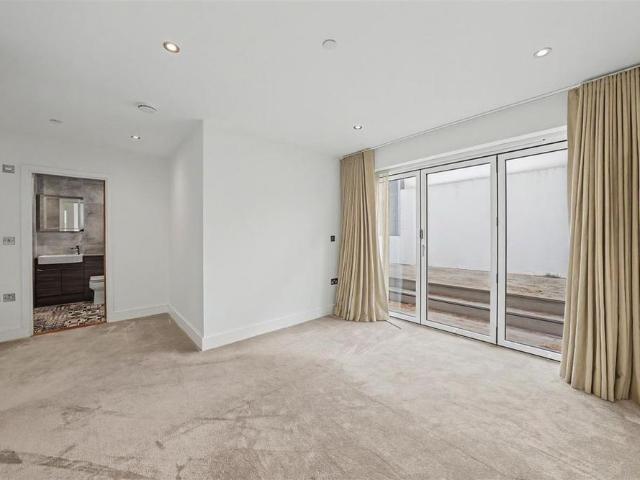 House for rent in Holywell, The Slade