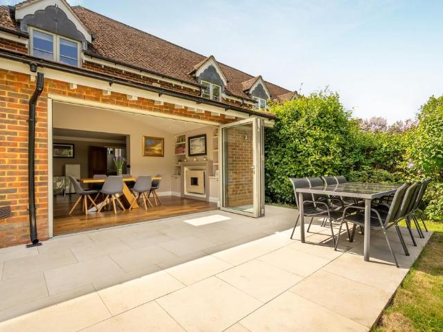 House for rent in Cranbourne, Winkfield