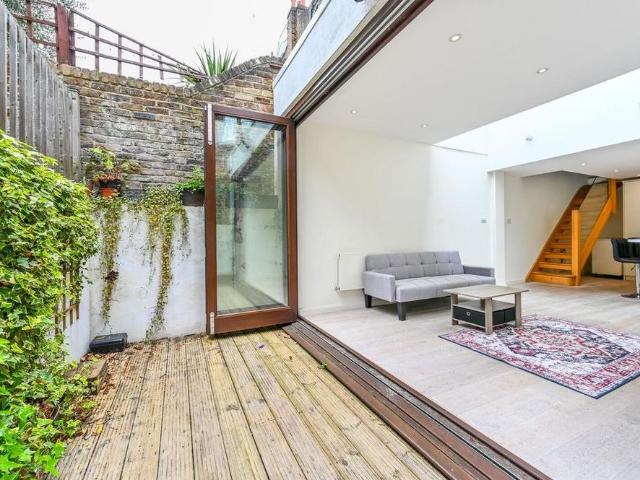 House for rent in Fitzrovia, Greater London