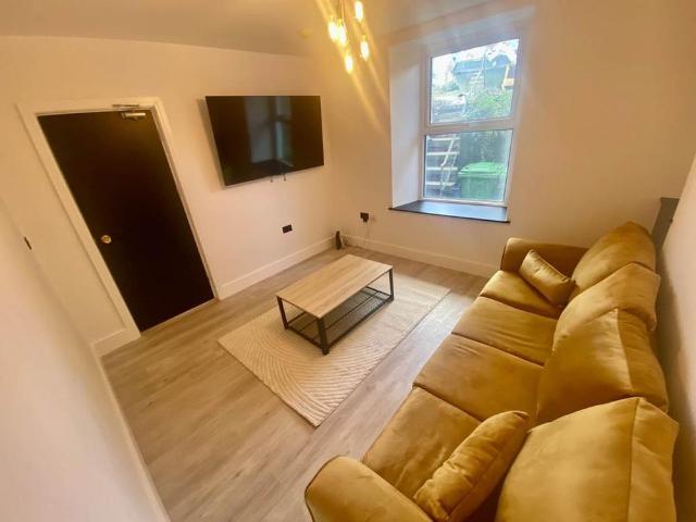House for rent in Mount Pleasant, Swansea