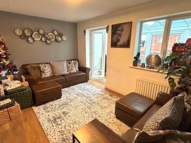 House for rent in Corby