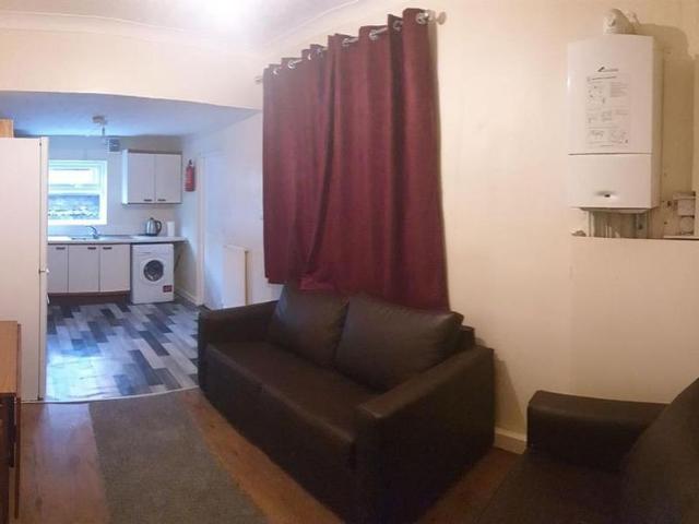 House for rent in Georgia, Greater Manchester