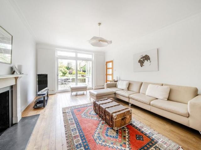 House for rent in Highgate, Greater London