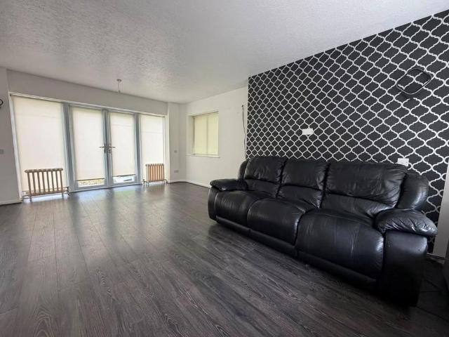 House for rent in Cadley, Higher Bartle