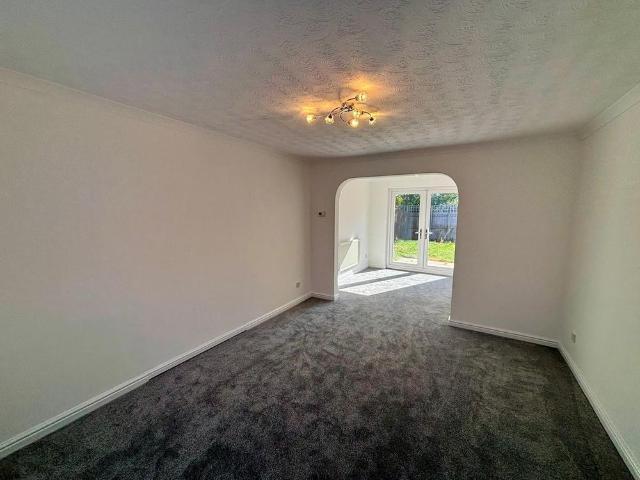House for rent in Pengam Green, Falcon Lodge