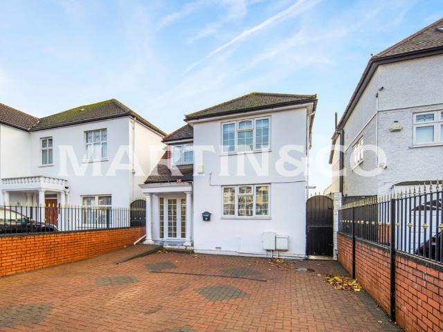 House for rent in London Borough of Redbridge, Greater London