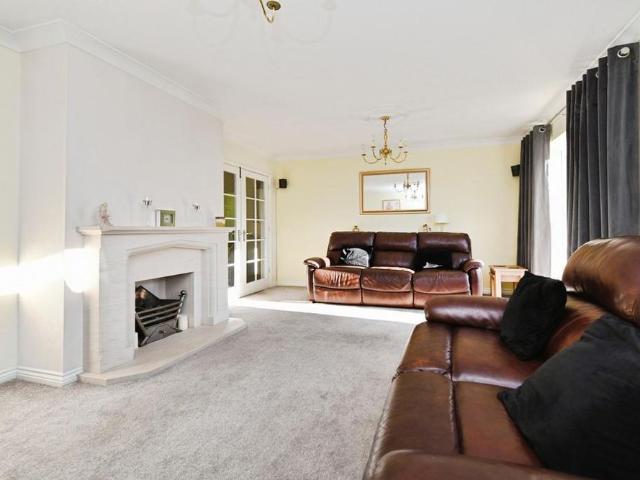 House for rent in Laindon Cross, Basildon