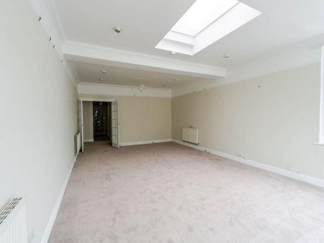 House for rent in Comely Bank, Craigleith