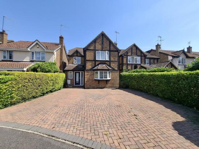 House for rent in Pouchen End, Hertfordshire