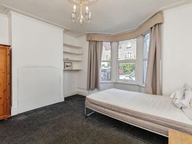House for rent in Kingswood