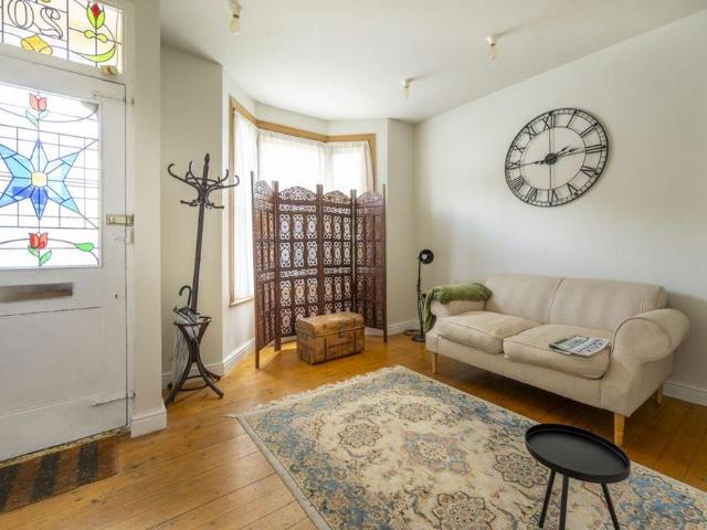 House for rent in Chichester, Littlecote
